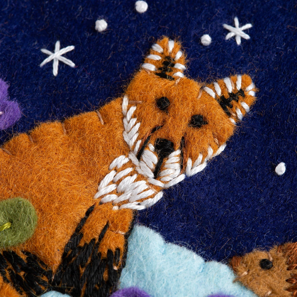 
                      
                        Woodland Pennant Felt Craft Kit
                      
                    