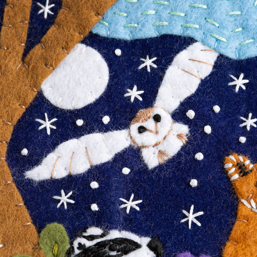 
                      
                        Woodland Pennant Felt Craft Kit
                      
                    