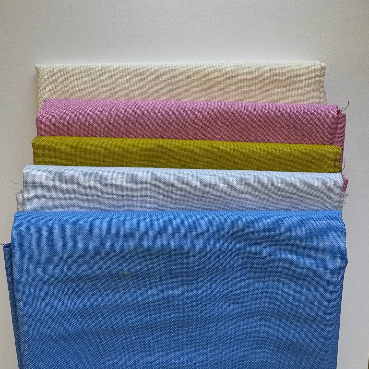 TC Raven's Nest Quilt Kit - Springy