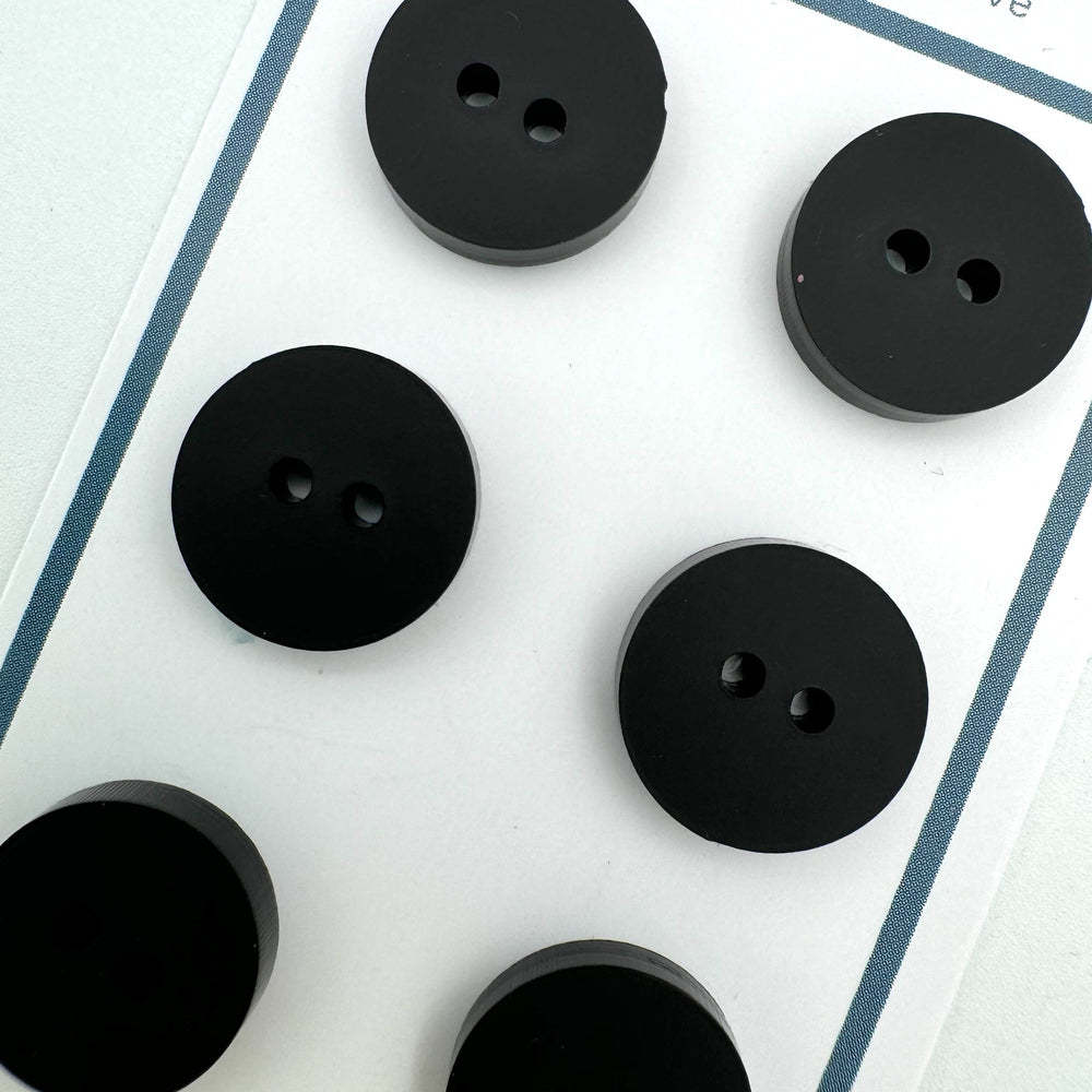 
                      
                        Solid Buttons - Black
                      
                    