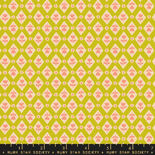 25" Remnant Favorite Flowers - Lattice - Pistachio