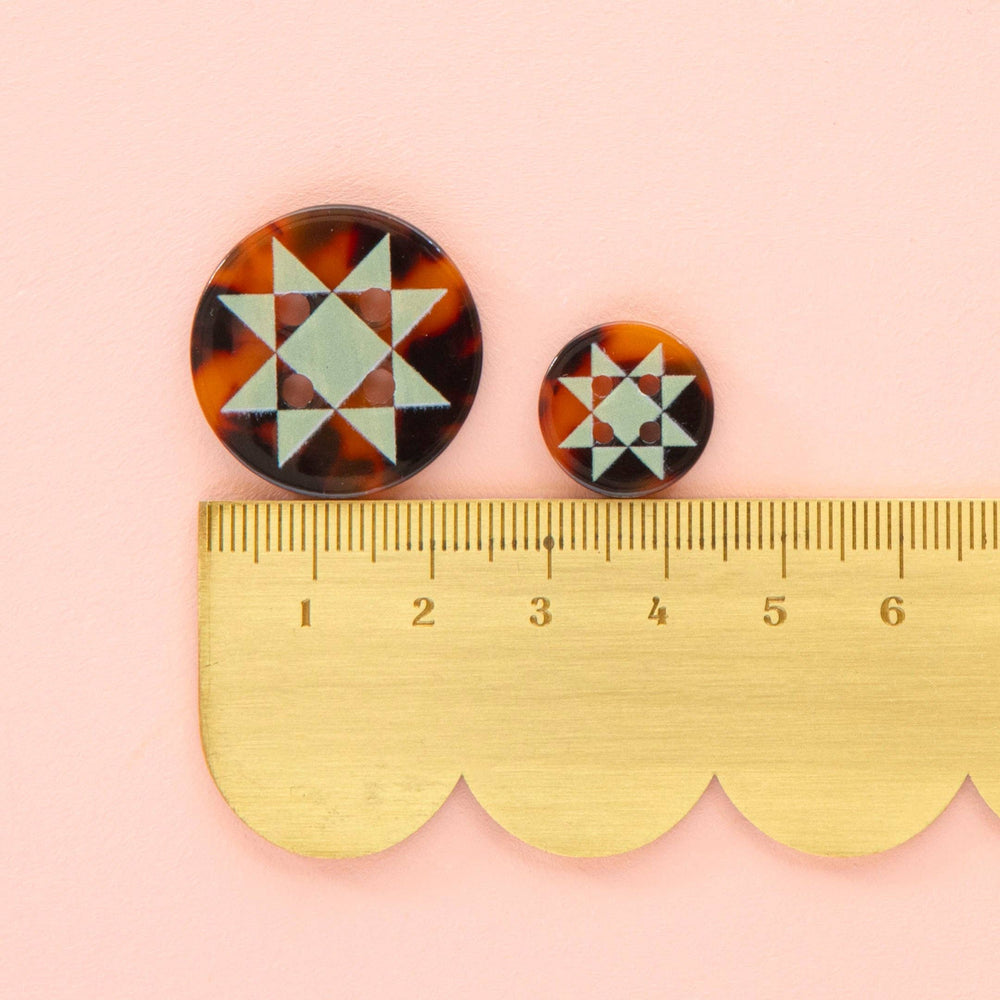 
                      
                        Quilt Star Small 5/8" Buttons (10)
                      
                    