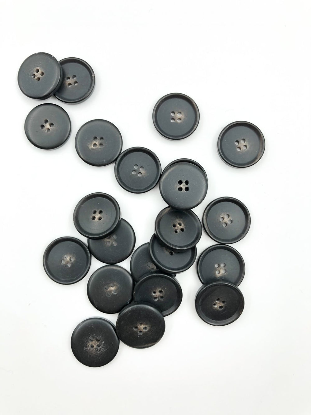 Simple Black Buttons (20mm)